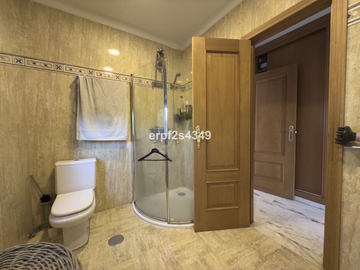 4 Zimmer Villa zu verkaufen in Alhaurin el Grande mit Pool Garage - 999.999 € (Ref: 8157827)