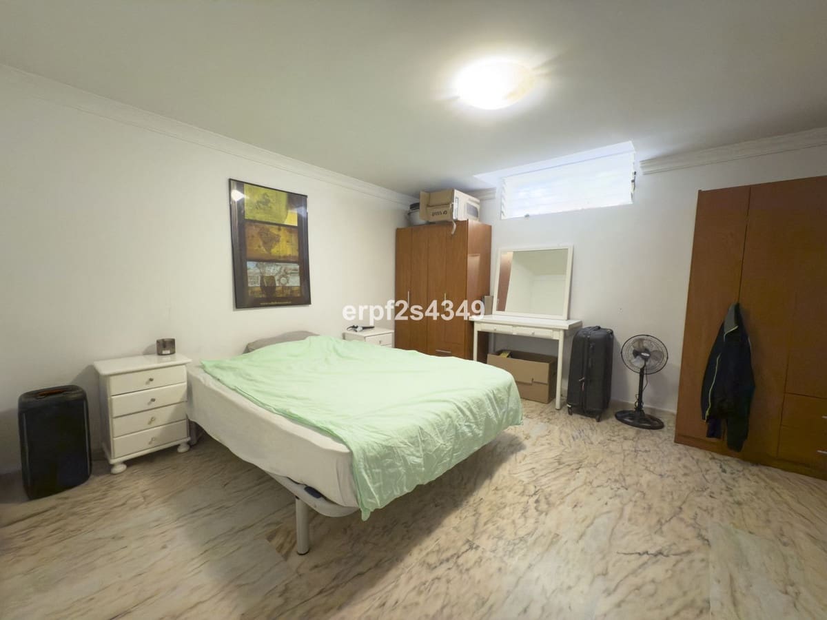 4 Zimmer Villa zu verkaufen in Alhaurin el Grande mit Pool Garage - 999.999 € (Ref: 8157827)