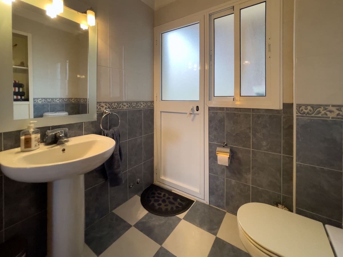 8 soveværelse Villa til salg i Monda med swimmingpool garage - € 875.000 (Ref: 8371955)