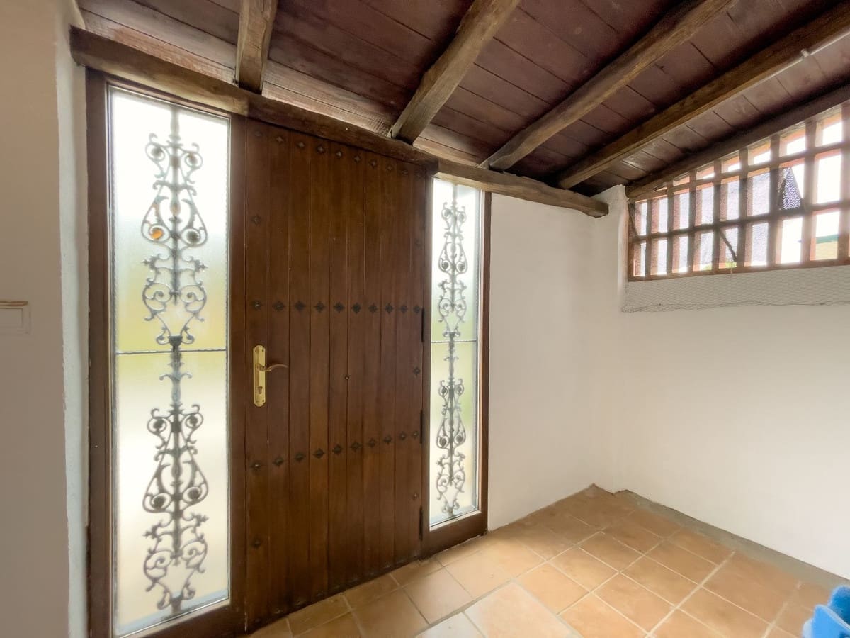 8 soveværelse Villa til salg i Monda med swimmingpool garage - € 875.000 (Ref: 8371955)