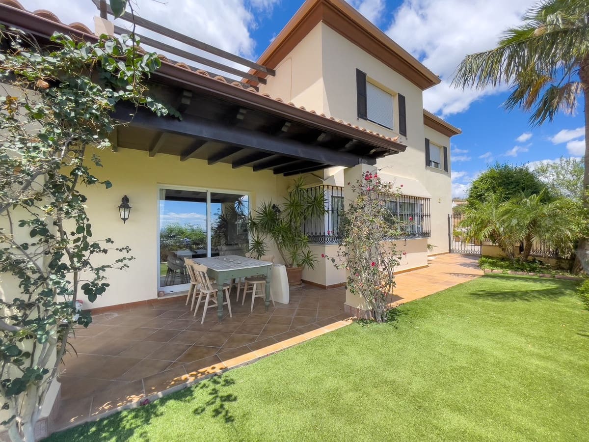 8 soveværelse Villa til salg i Monda med swimmingpool garage - € 875.000 (Ref: 8371955)