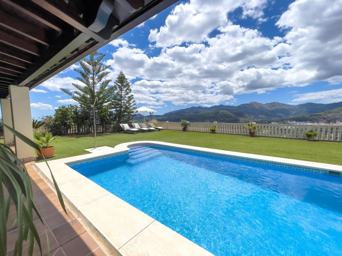 8 soveværelse Villa til salg i Monda med swimmingpool garage - € 875.000 (Ref: 8371955)