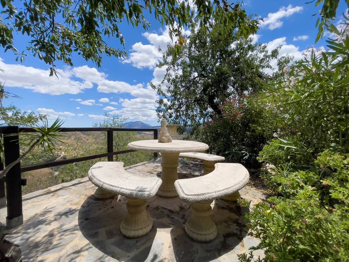 8 soveværelse Villa til salg i Monda med swimmingpool garage - € 875.000 (Ref: 8371955)