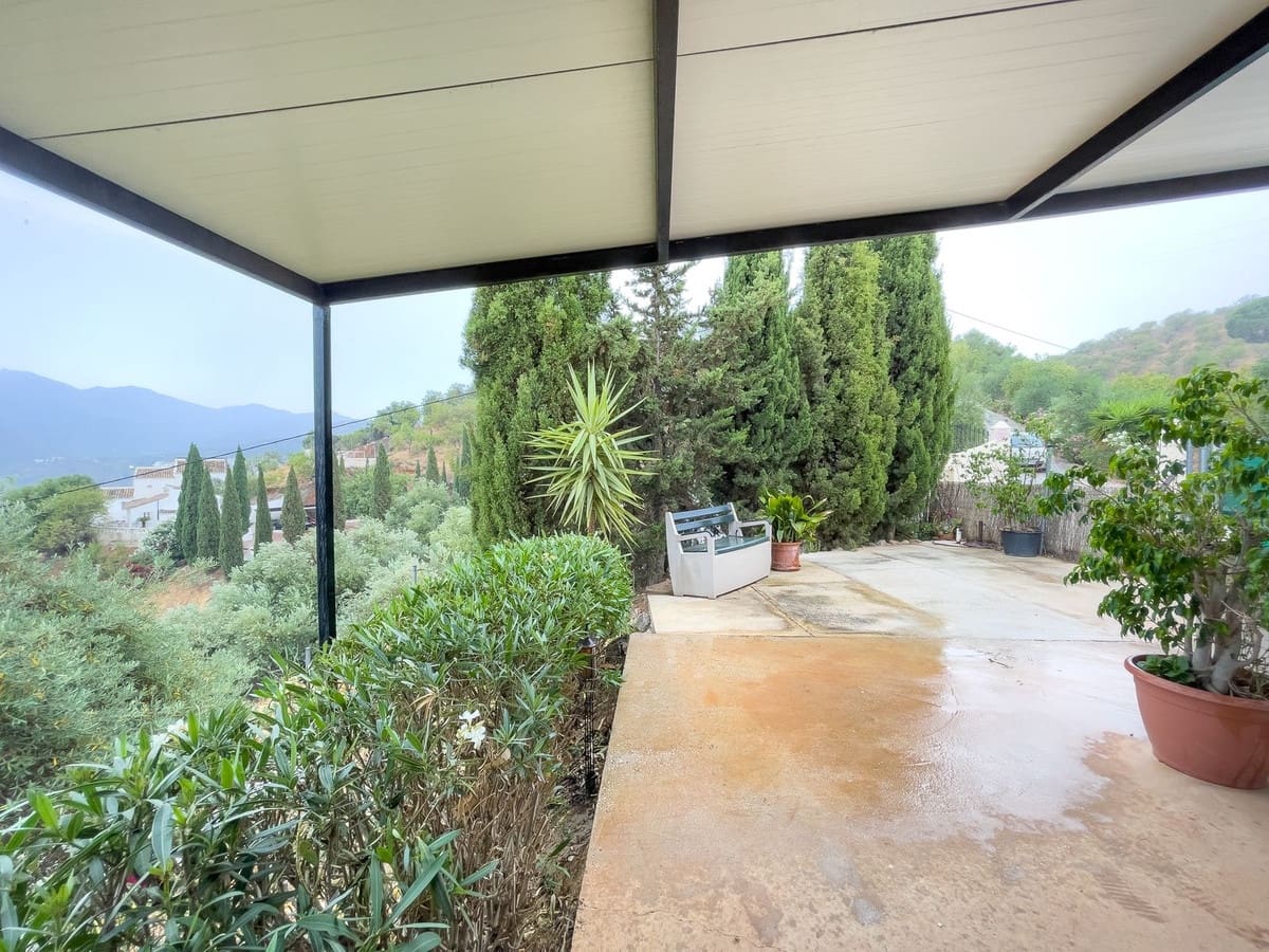 8 soveværelse Villa til salg i Monda med swimmingpool garage - € 875.000 (Ref: 8371955)