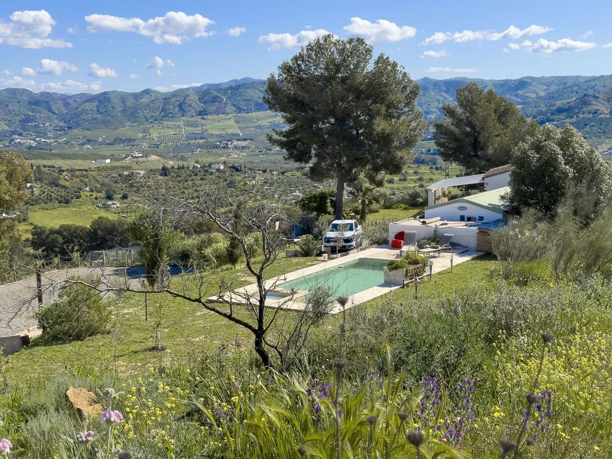 3 soverom Finca/Herregård til salgs i Pizarra med svømmebasseng garasje - € 390 000 (Ref: 8909762)