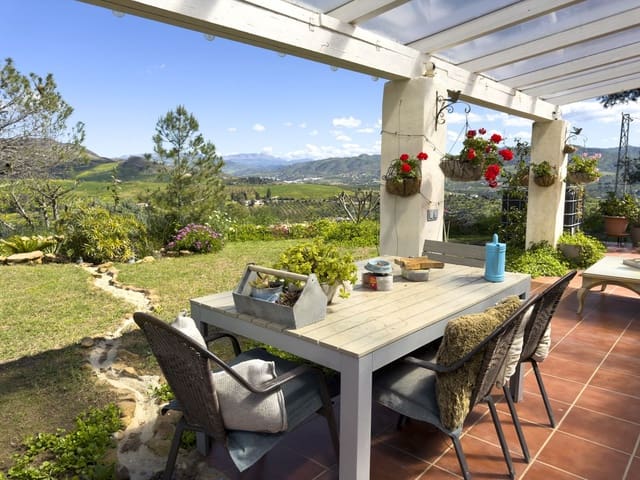 3 slaapkamer Finca/Landhuis te koop in Pizarra met zwembad garage - € 390.000 (Ref: 8909762)