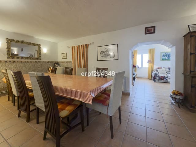 6 sypialnia Dom na sprzedaż w Tolox - 275 000 € (Ref: 8912150)