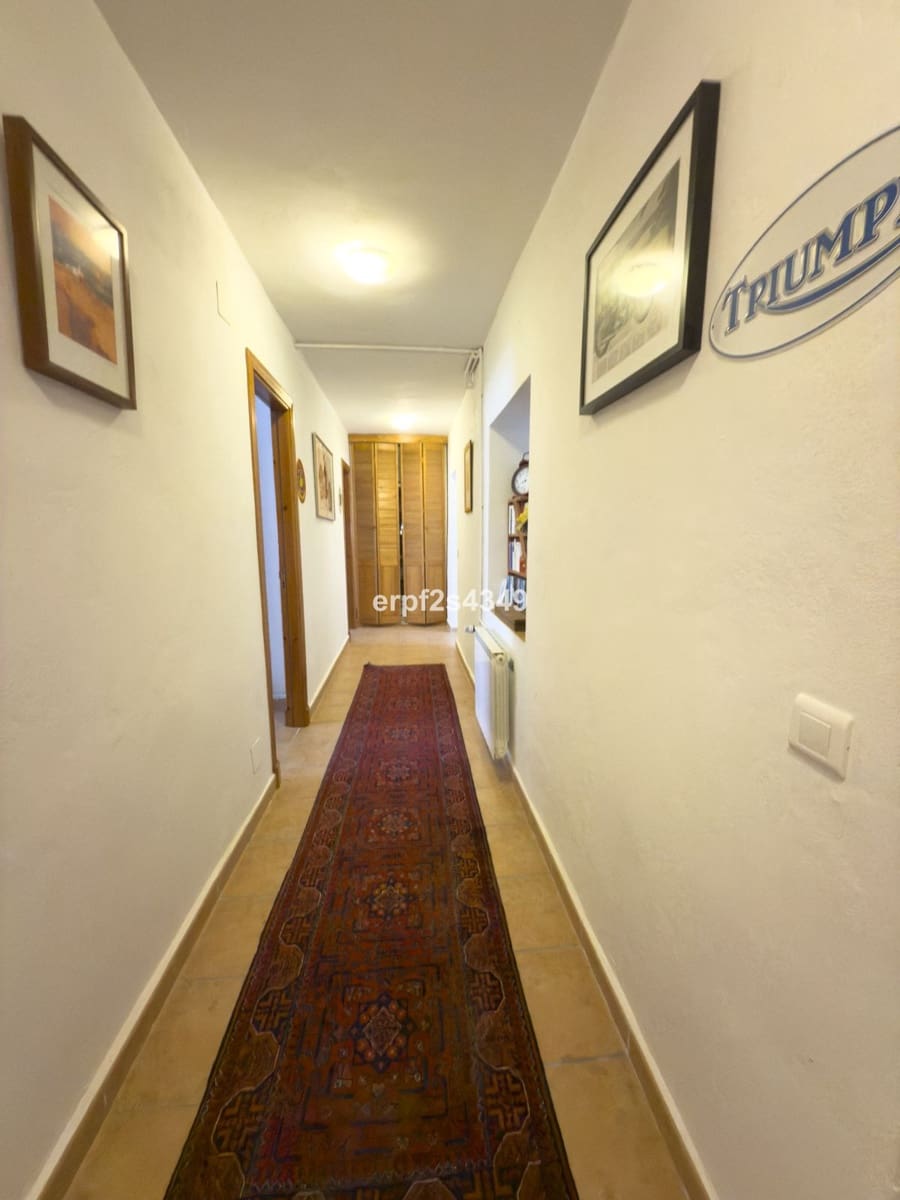 6 bedroom Townhouse for sale in Tolox - € 275,000 (Ref: 8912150)