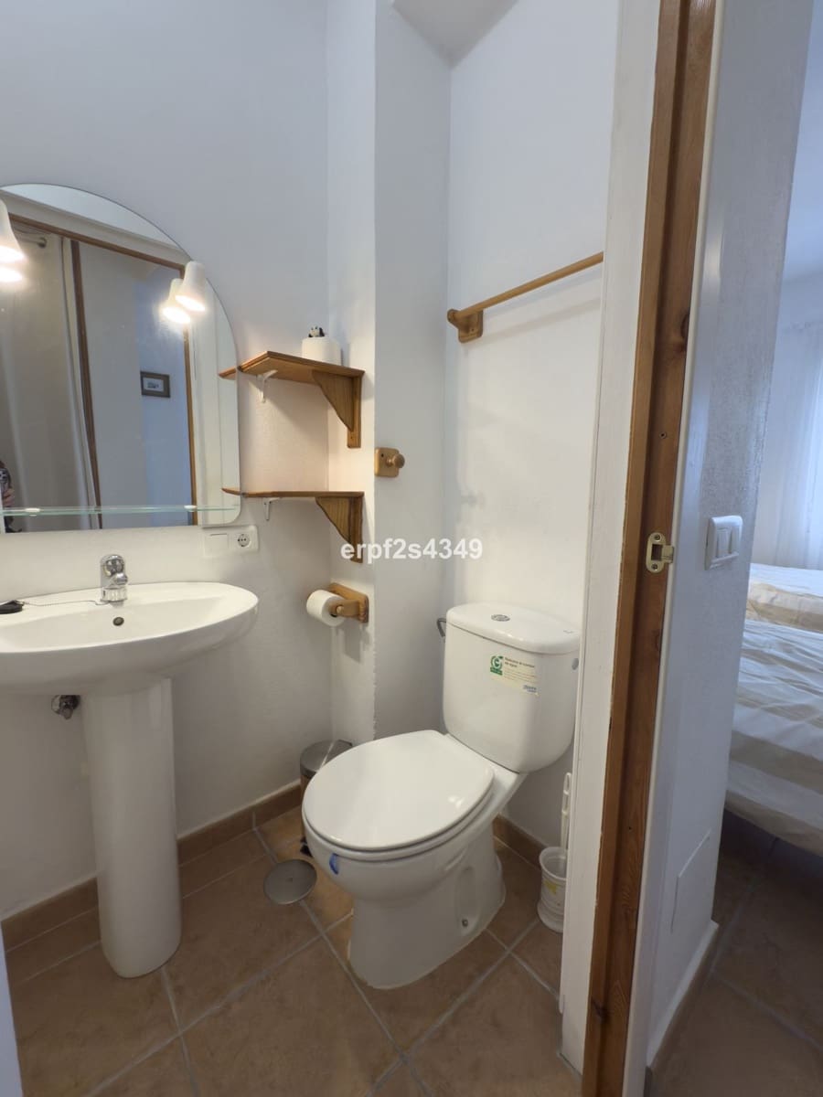 6 bedroom Townhouse for sale in Tolox - € 275,000 (Ref: 8912150)