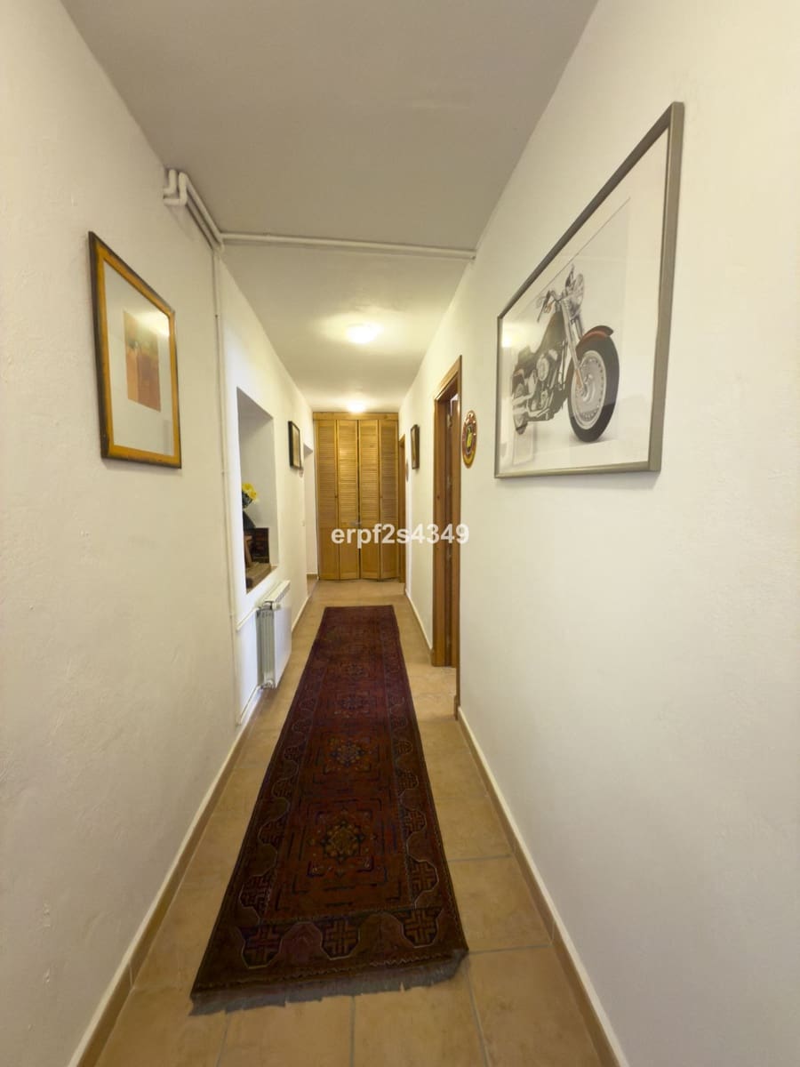 6 bedroom Townhouse for sale in Tolox - € 275,000 (Ref: 8912150)