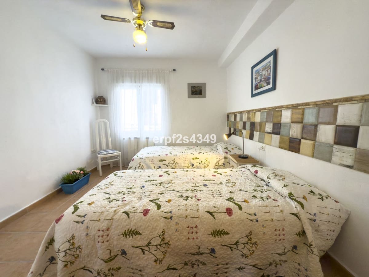 6 bedroom Townhouse for sale in Tolox - € 275,000 (Ref: 8912150)