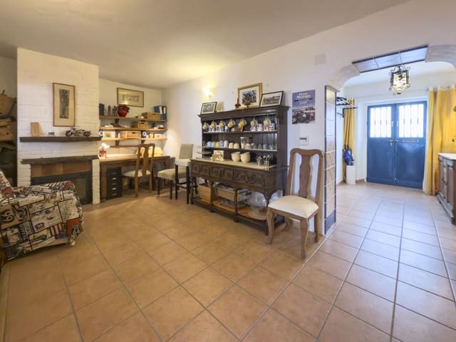 6 chambre Maison de Ville à vendre à Tolox - 275 000 € (Ref: 8912150)