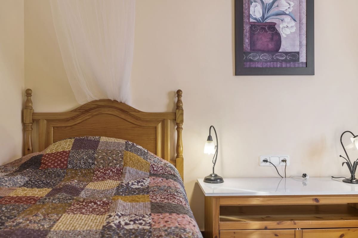 3 soveværelse Finca/Landehus til salg i Pizarra med swimmingpool garage - € 525.000 (Ref: 9050087)