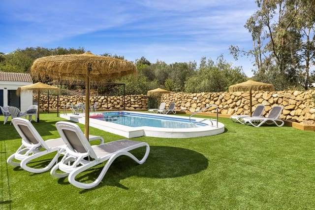 3 soveværelse Finca/Landehus til salg i Pizarra med swimmingpool garage - € 525.000 (Ref: 9050087)