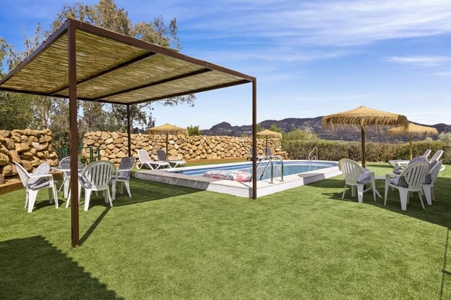 3 soveværelse Finca/Landehus til salg i Pizarra med swimmingpool garage - € 525.000 (Ref: 9050087)