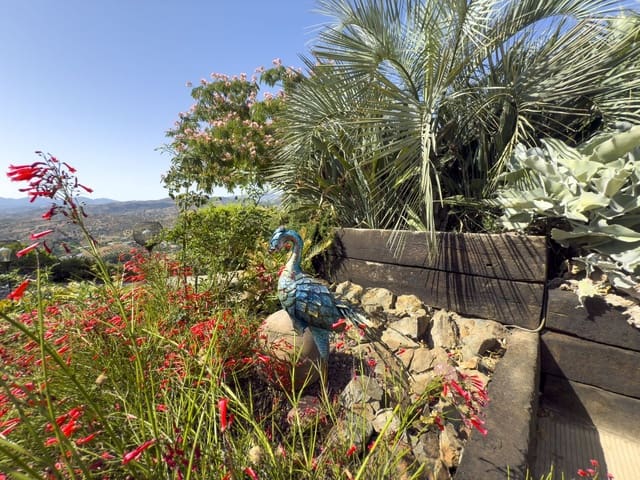 3 soverom Finca/Herregård til salgs i Tolox med svømmebasseng garasje - € 375 000 (Ref: 9095795)