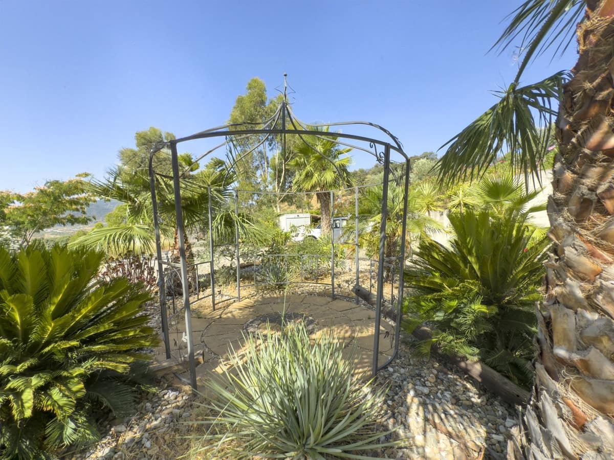 3 soveværelse Finca/Landehus til salg i Tolox med swimmingpool garage - € 375.000 (Ref: 9095795)