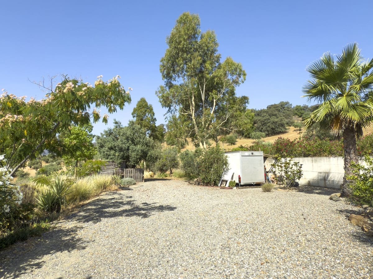 3 soveværelse Finca/Landehus til salg i Tolox med swimmingpool garage - € 375.000 (Ref: 9095795)