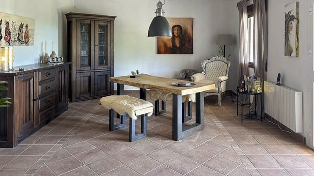 3 soverom Finca/Herregård til salgs i Alora med svømmebasseng garasje - € 379 000 (Ref: 9210464)