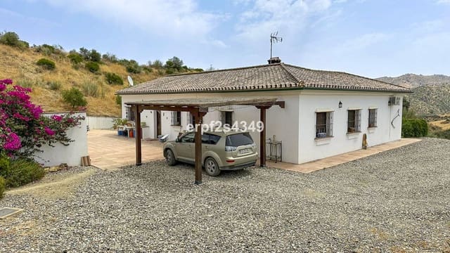 3 camera da letto Finca/Casa di Campagna in vendita in Alora con piscina garage - 379.000 € (Rif: 9210464)