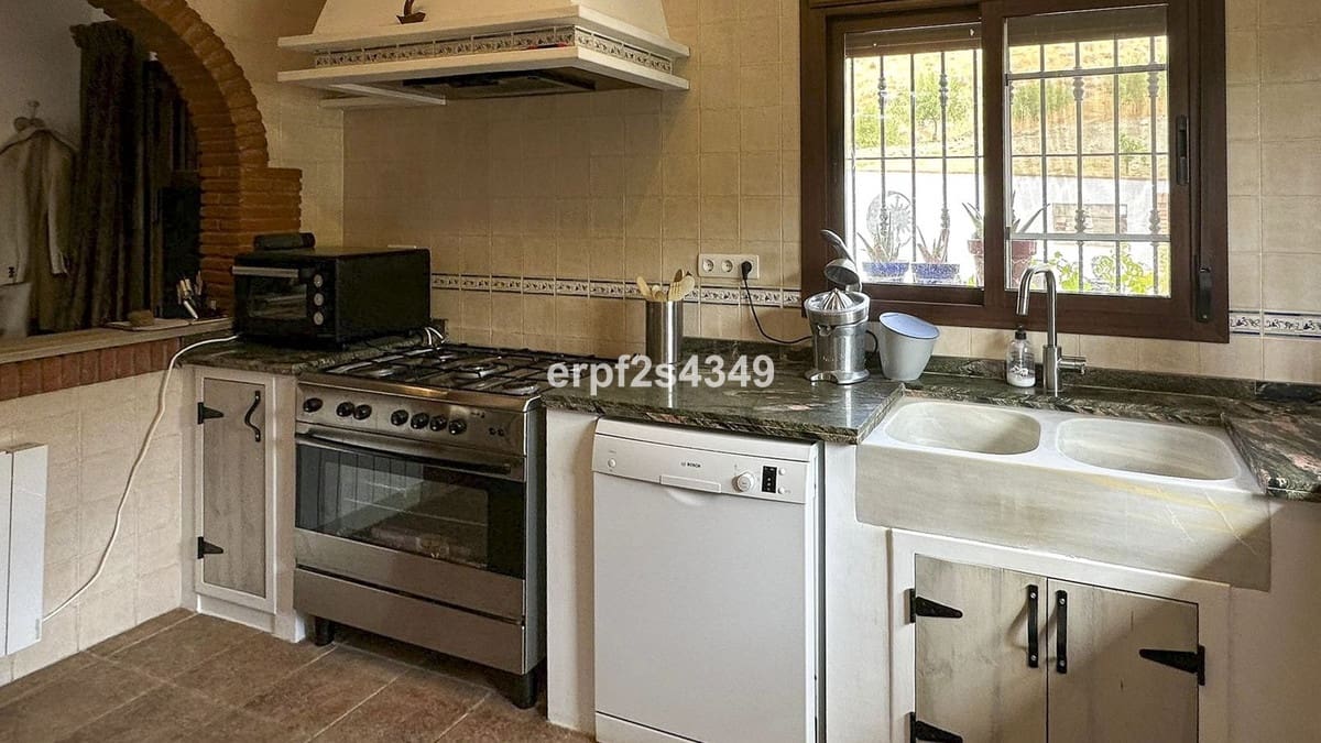 3 chambre Finca/Maison de Campagne à vendre à Alora avec piscine garage - 369 000 € (Ref: 9210464)