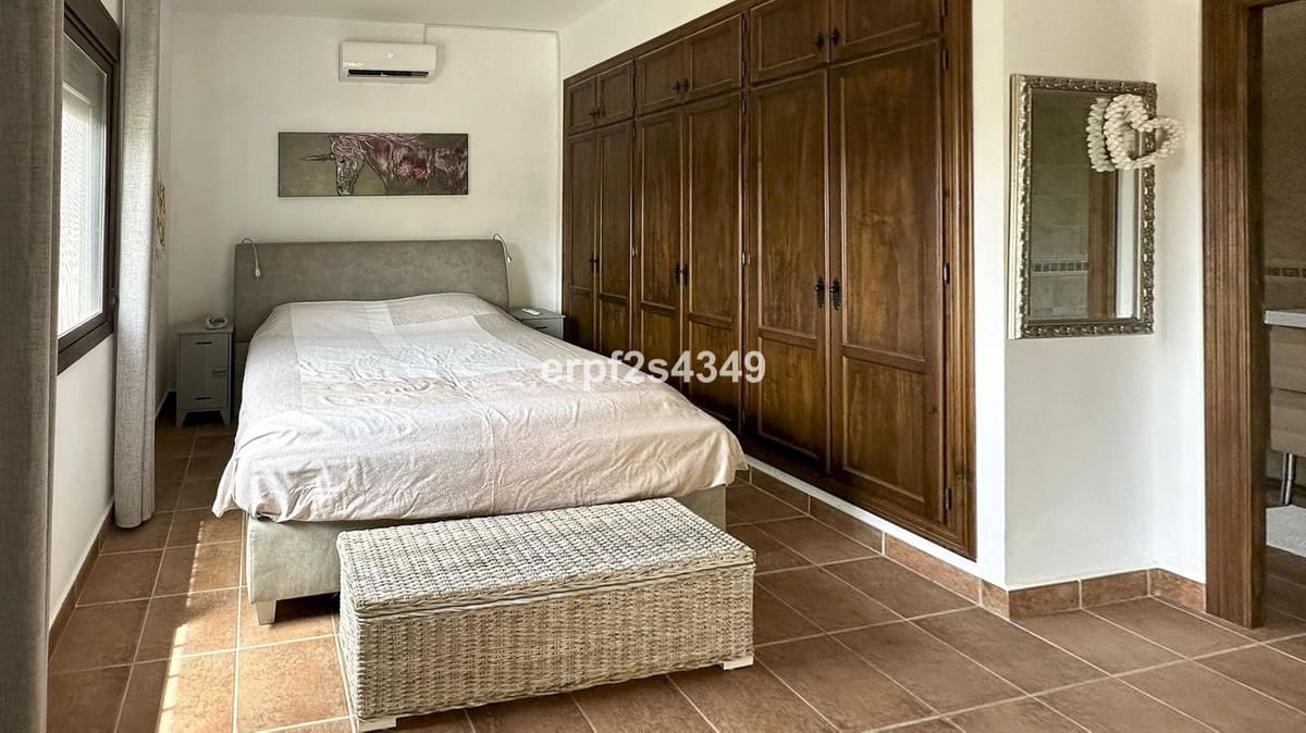 3 chambre Finca/Maison de Campagne à vendre à Alora avec piscine garage - 369 000 € (Ref: 9210464)