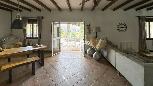 3 slaapkamer Finca/Landhuis te koop in Alora met zwembad garage - € 369.000 (Ref: 9210464)