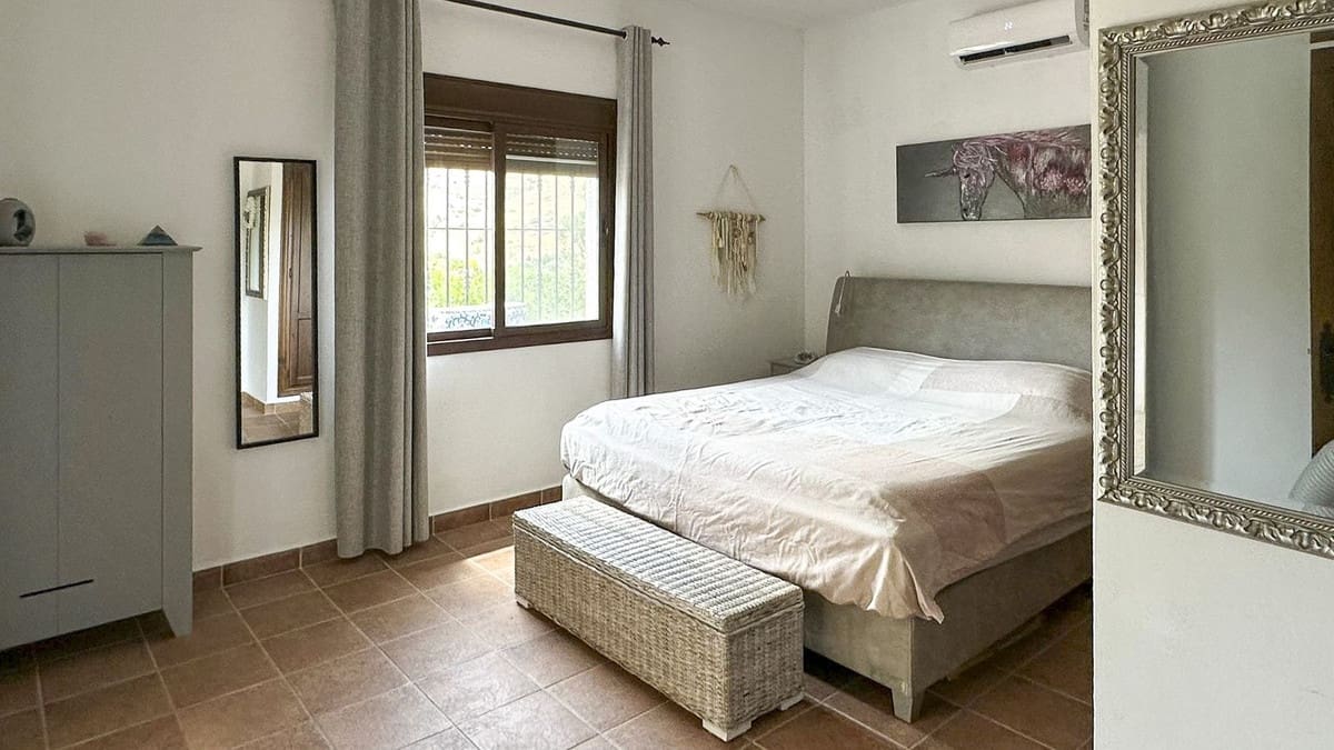 3 bedroom Finca/Country House for sale in Alora with pool garage - € 369,000 (Ref: 9210464)