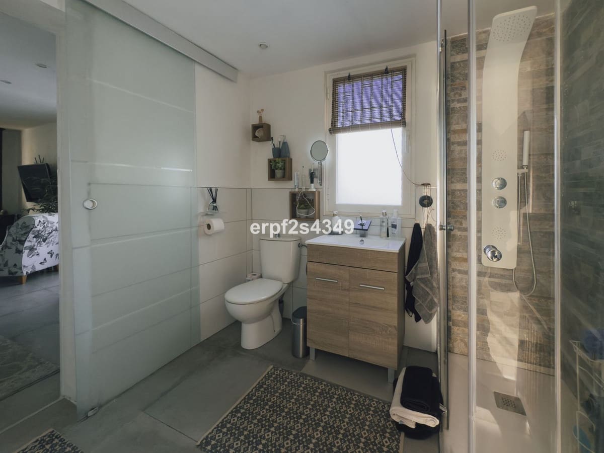 2 bedroom Finca/Country House for sale in Coin with garage - € 250,000 (Ref: 9243525)