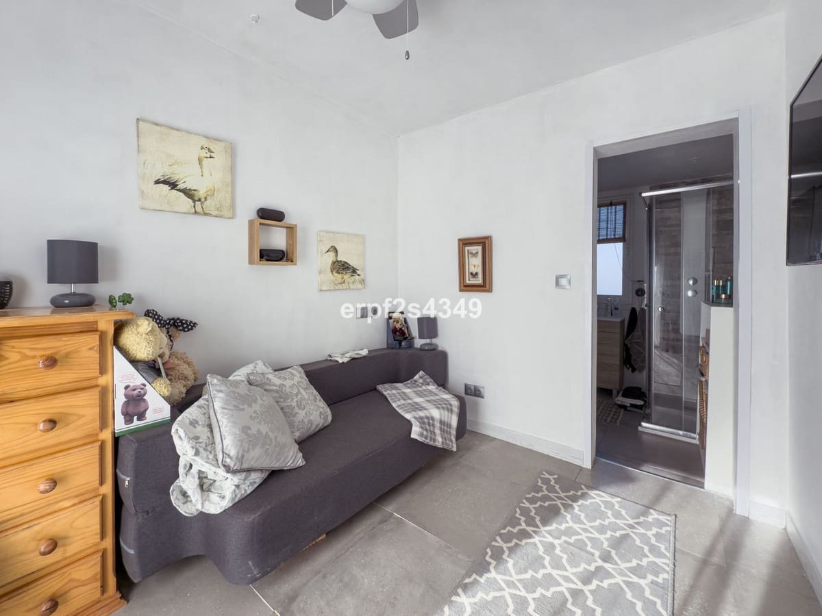 2 bedroom Finca/Country House for sale in Coin with garage - € 250,000 (Ref: 9243525)