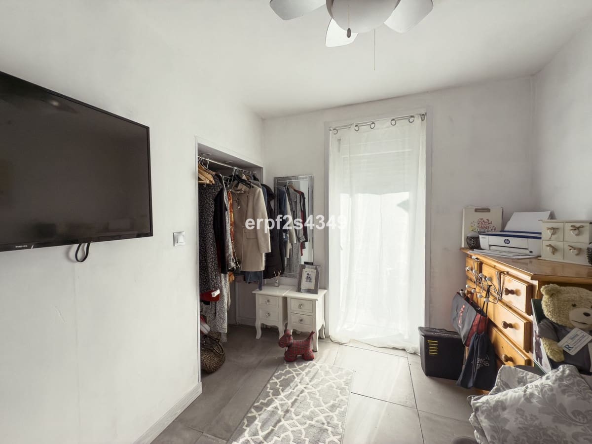 2 bedroom Finca/Country House for sale in Coin with garage - € 250,000 (Ref: 9243525)