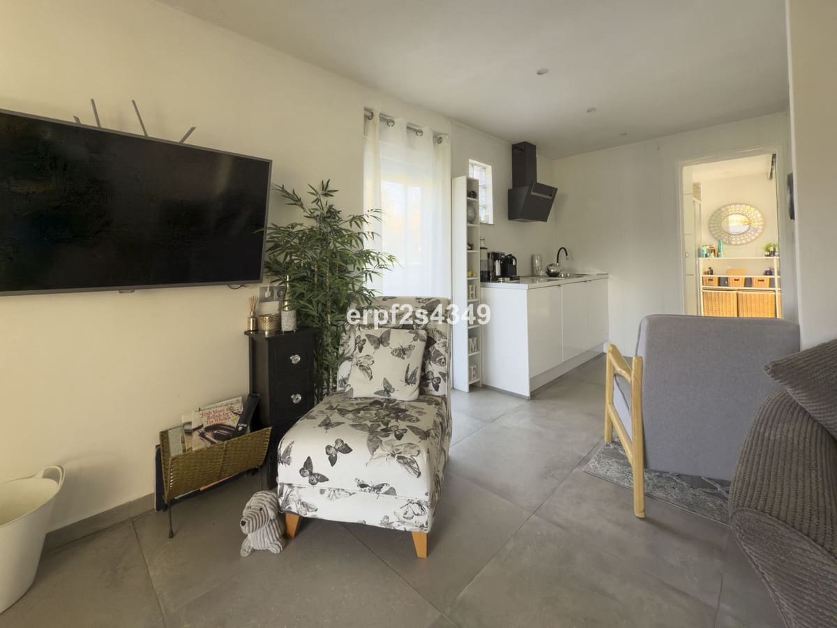 2 sypialnia Finka/Dom wiejski na sprzedaż w Coin z garażem - 250 000 € (Ref: 9243525)