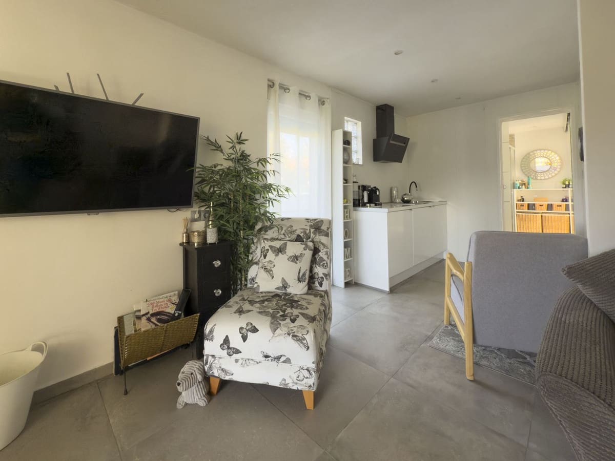 2 bedroom Finca/Country House for sale in Coin with garage - € 250,000 (Ref: 9243525)