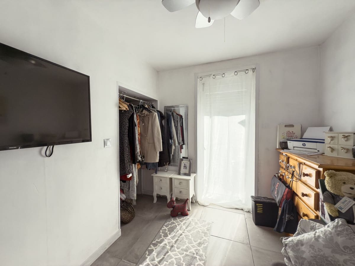 2 bedroom Finca/Country House for sale in Coin with garage - € 250,000 (Ref: 9243525)