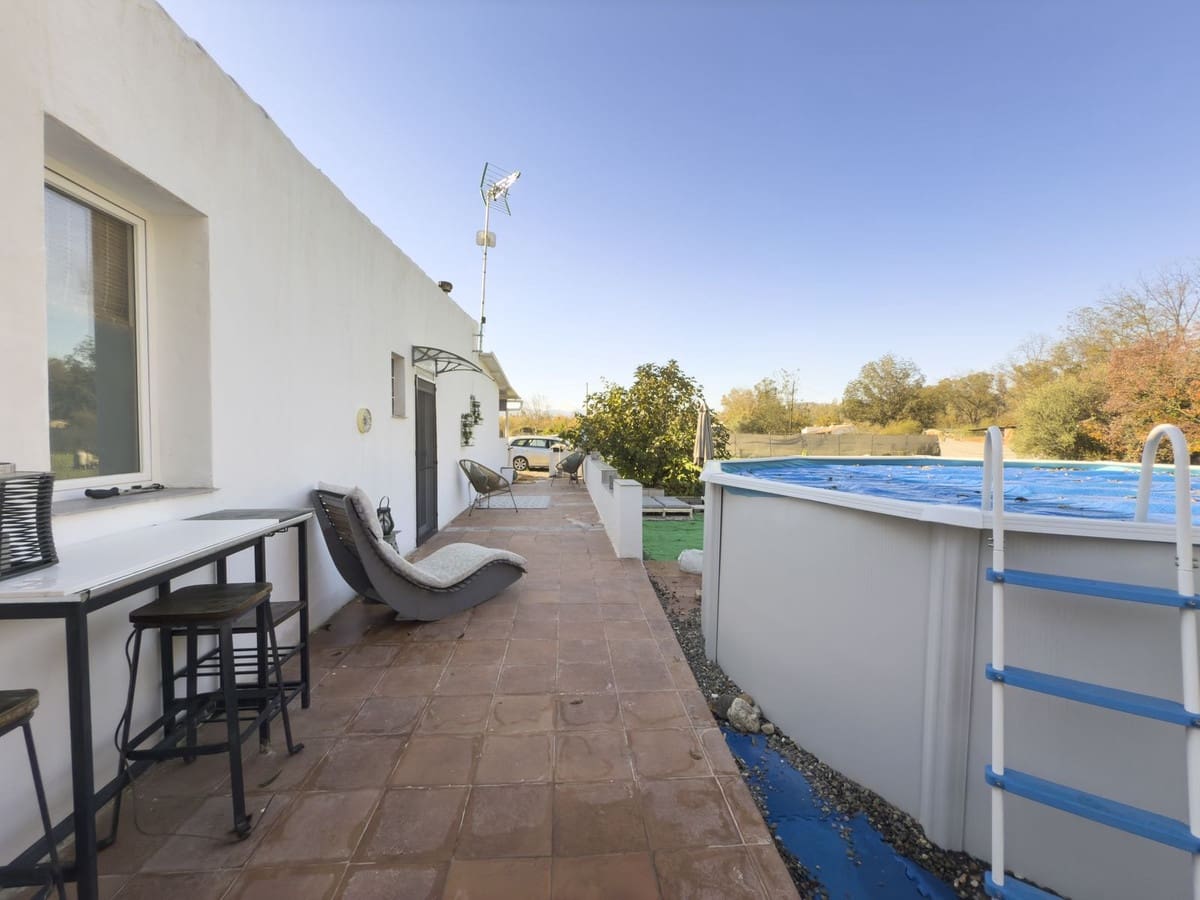 2 bedroom Finca/Country House for sale in Coin with garage - € 250,000 (Ref: 9243525)