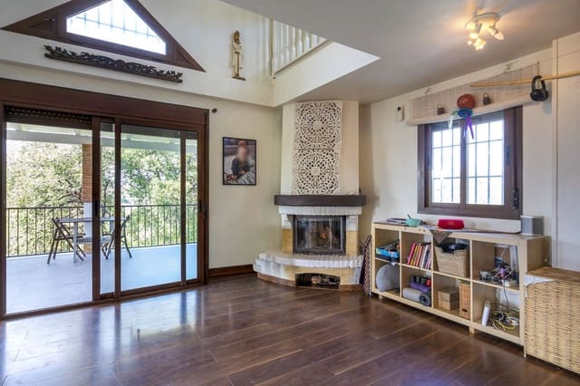 3 sypialnia Willa na sprzedaż w Coín z garażem - 599 000 € (Ref: 9500346)