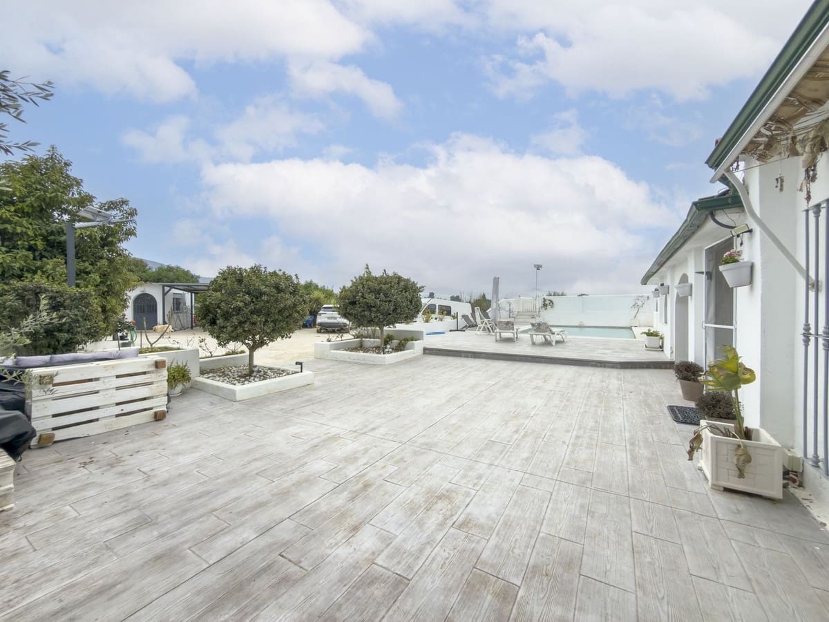 3 bedroom Finca/Country House for sale in Cartama with pool garage - € 525,000 (Ref: 9517868)