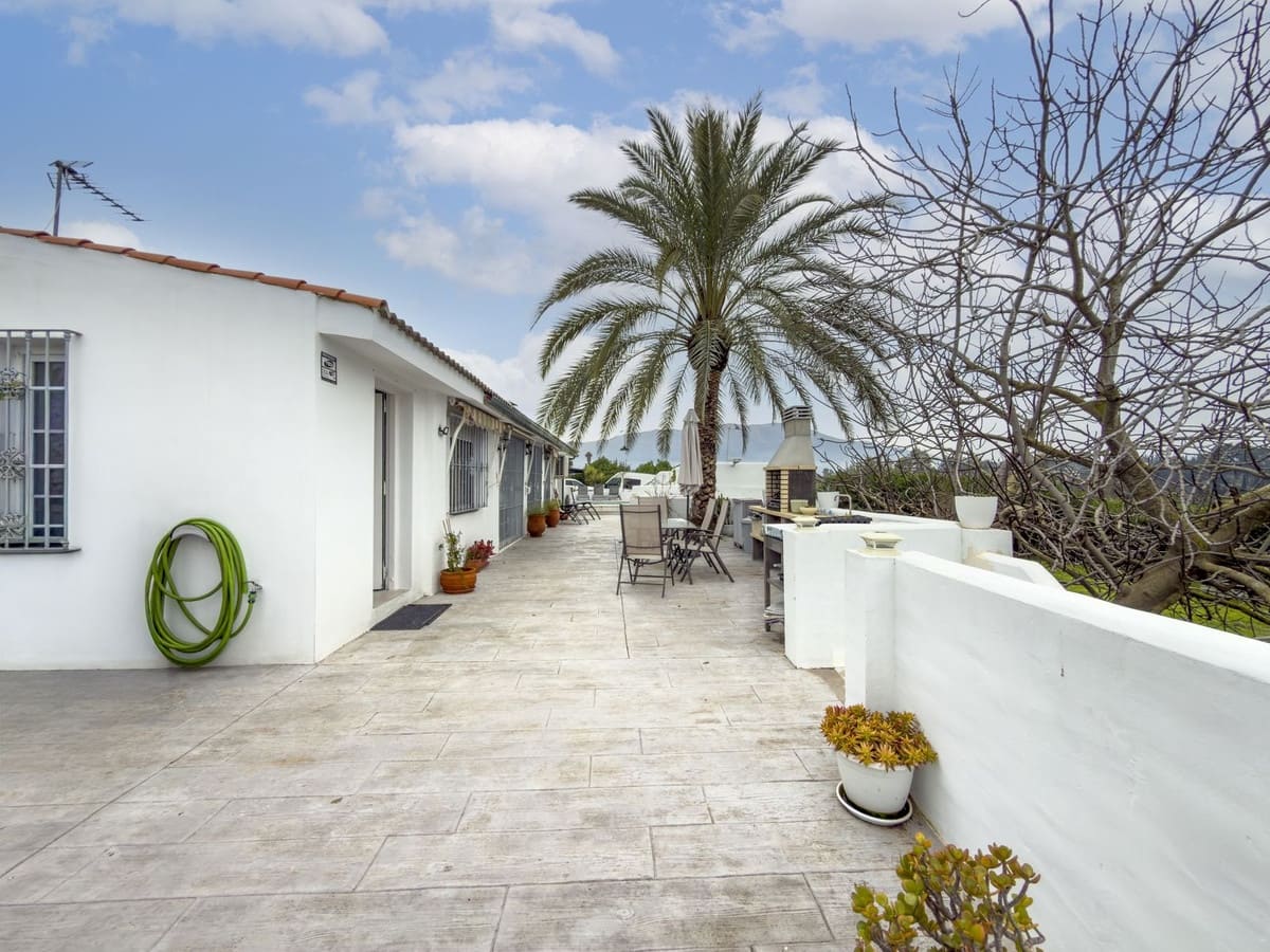 3 bedroom Finca/Country House for sale in Cartama with pool garage - € 525,000 (Ref: 9517868)