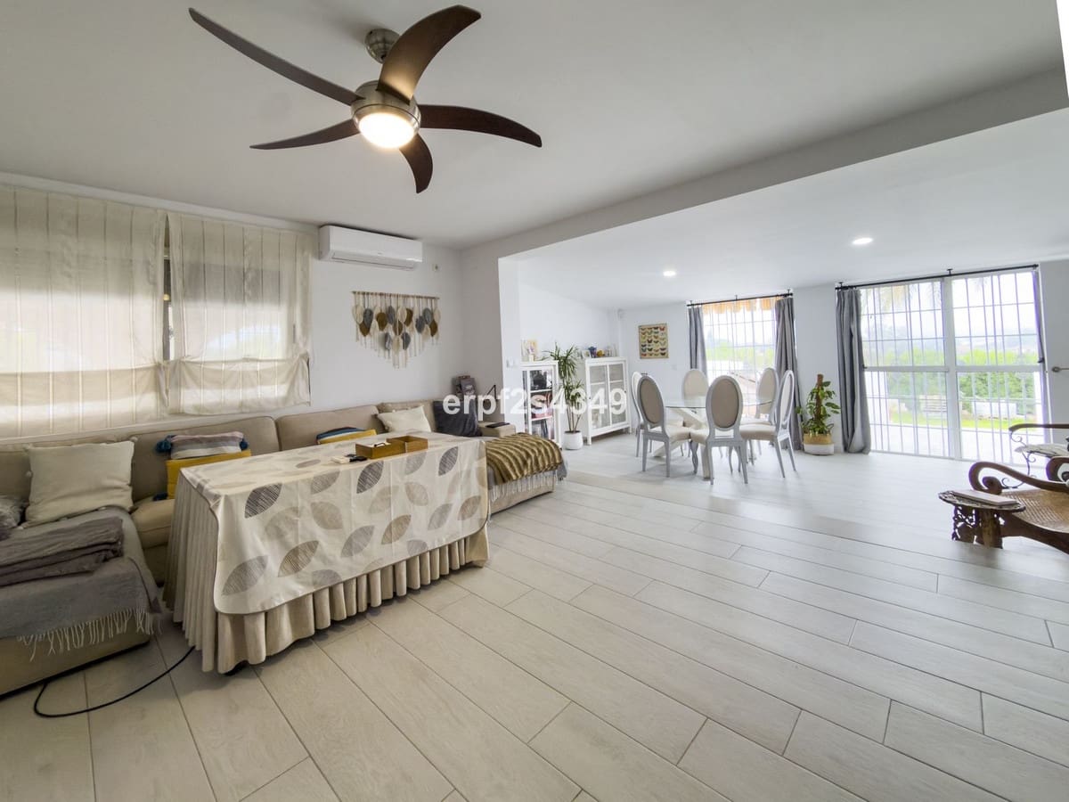 3 bedroom Finca/Country House for sale in Cartama with pool garage - € 525,000 (Ref: 9517868)