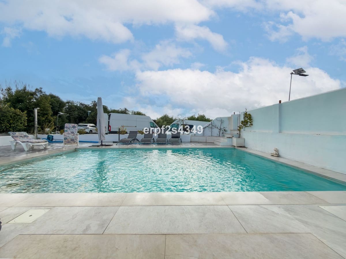 3 bedroom Finca/Country House for sale in Cartama with pool garage - € 525,000 (Ref: 9517868)