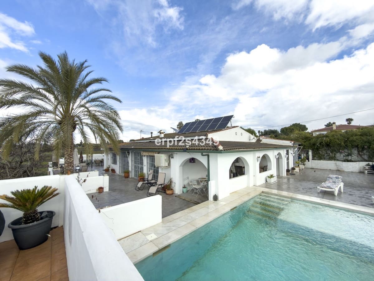 3 bedroom Finca/Country House for sale in Cartama with pool garage - € 525,000 (Ref: 9517868)