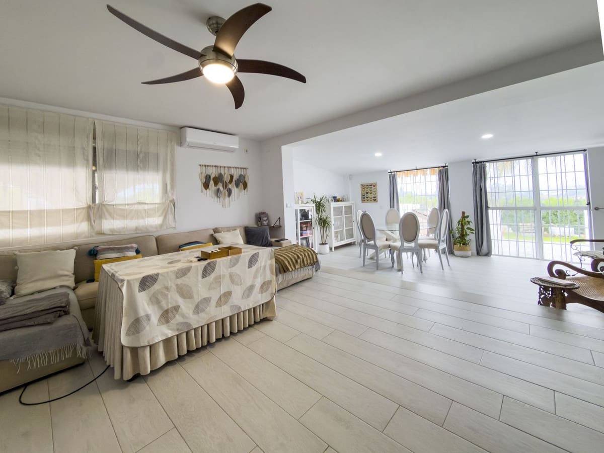 Finca/Casa Rural de 3 habitaciones en Cártama en venta con piscina garaje - 525.000 € (Ref: 9517868)