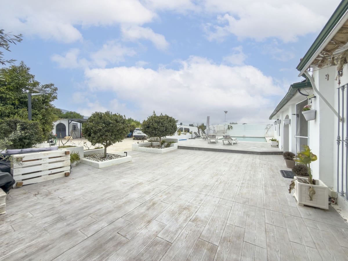 Finca/Casa Rural de 3 habitaciones en Cártama en venta con piscina garaje - 525.000 € (Ref: 9517868)