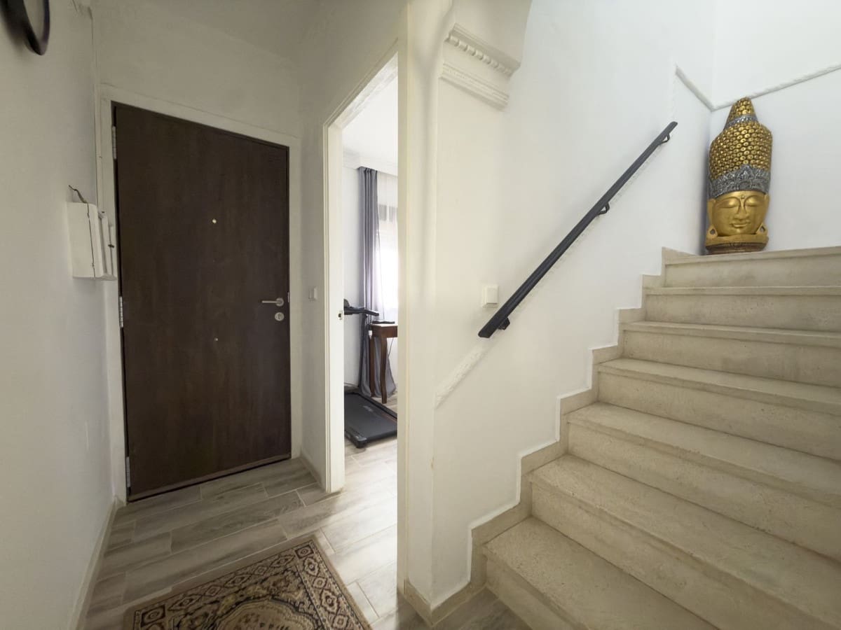 3 soveværelse Semi-Rækkehus til salg i Zalea med garage - € 275.000 (Ref: 9528874)