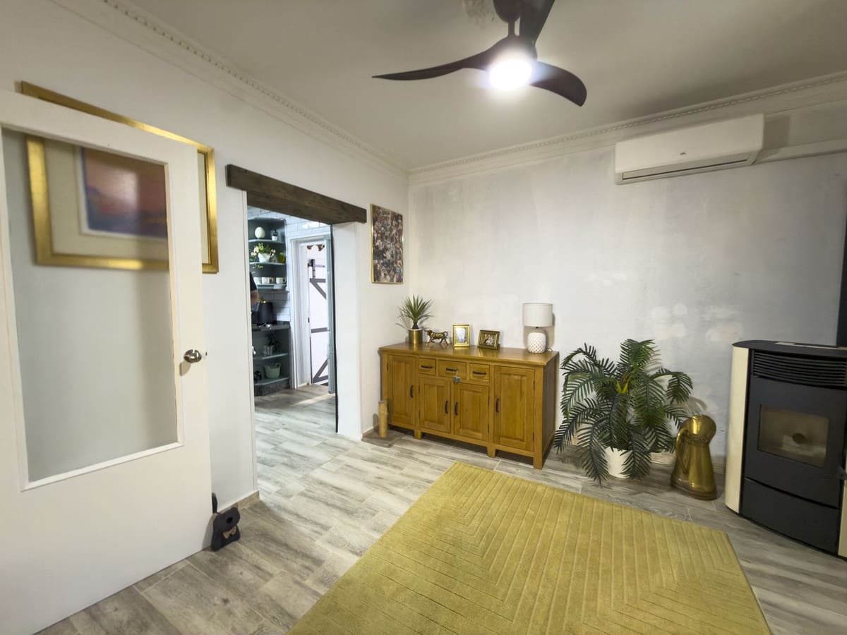 3 soveværelse Semi-Rækkehus til salg i Zalea med garage - € 275.000 (Ref: 9528874)