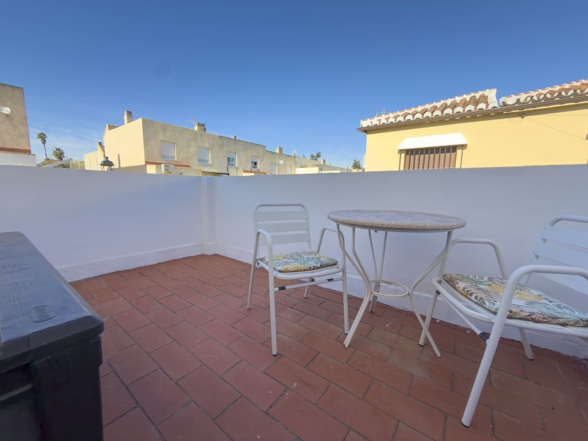 3 soveværelse Semi-Rækkehus til salg i Zalea med garage - € 275.000 (Ref: 9528874)