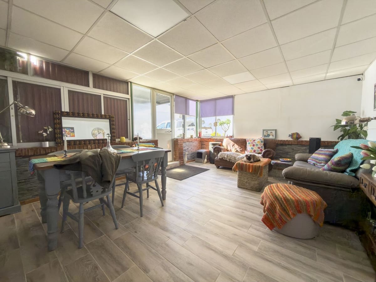 3 soveværelse Semi-Rækkehus til salg i Zalea med garage - € 275.000 (Ref: 9528874)