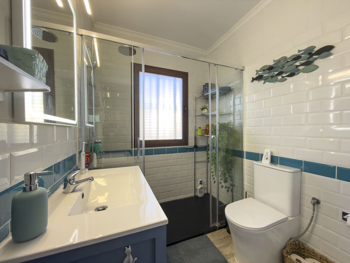 3 soveværelse Semi-Rækkehus til salg i Zalea med garage - € 275.000 (Ref: 9528874)