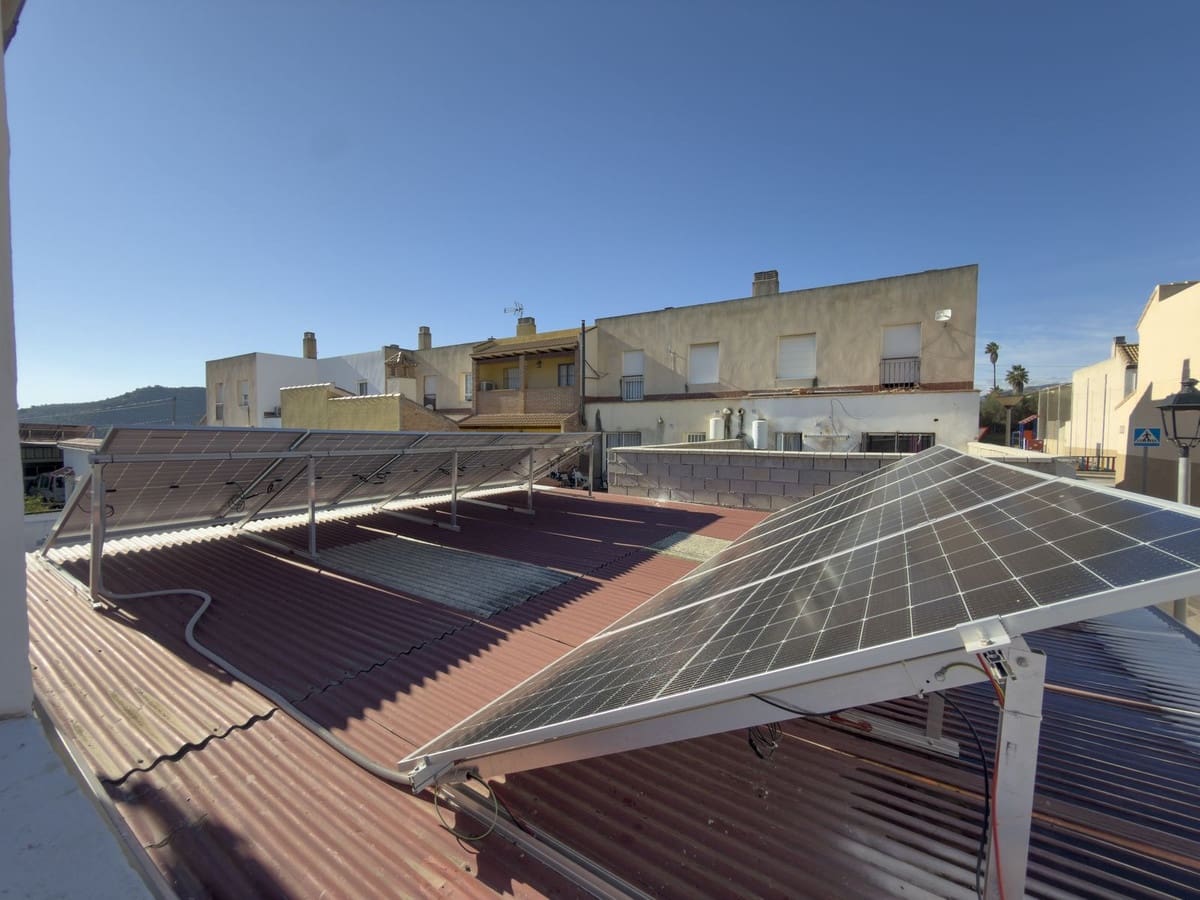 3 soveværelse Semi-Rækkehus til salg i Zalea med garage - € 275.000 (Ref: 9528874)