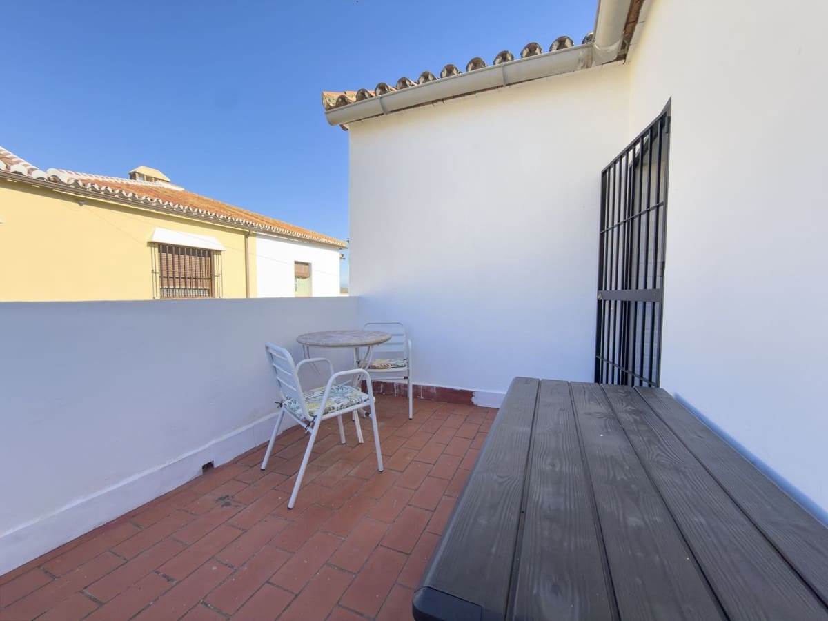 3 soveværelse Semi-Rækkehus til salg i Zalea med garage - € 275.000 (Ref: 9528874)